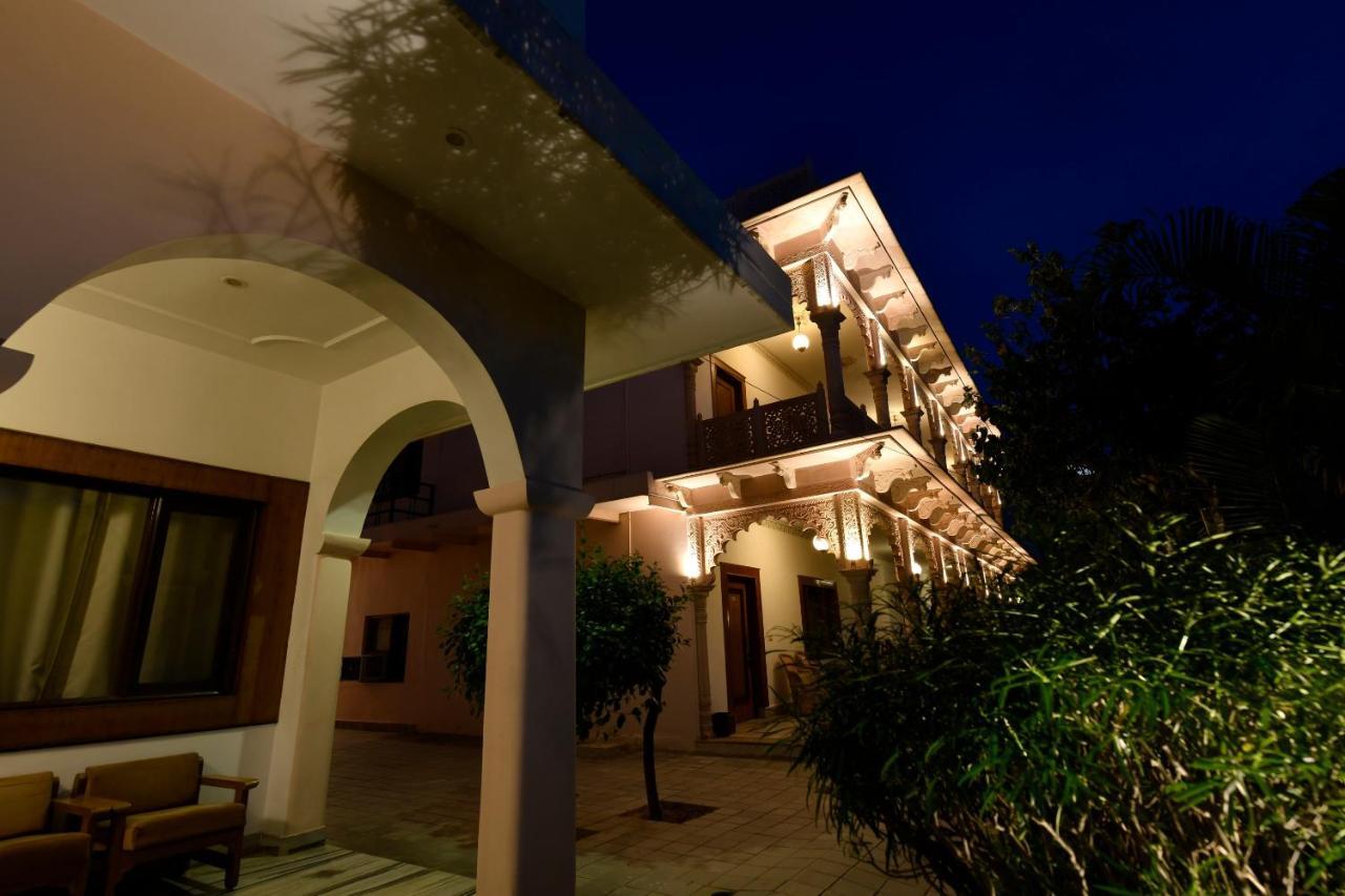 Hotel Sunbird Bharatpur Zewnętrze zdjęcie