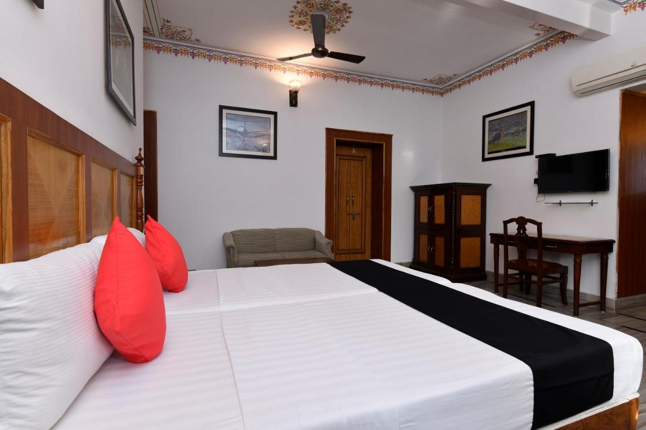 Hotel Sunbird Bharatpur Zewnętrze zdjęcie