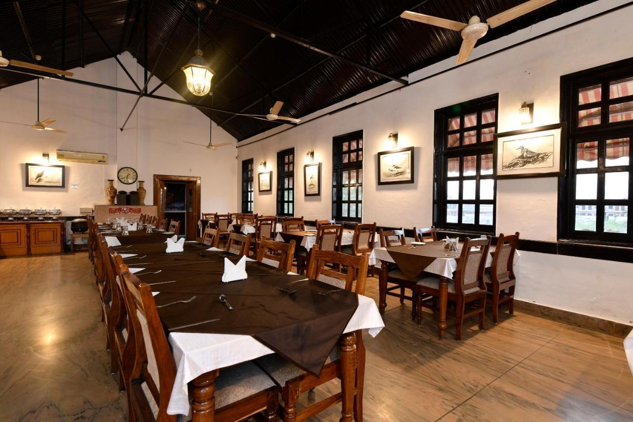 Hotel Sunbird Bharatpur Zewnętrze zdjęcie