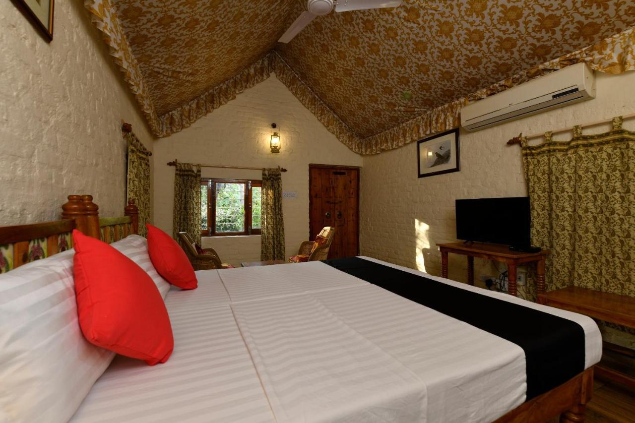Hotel Sunbird Bharatpur Zewnętrze zdjęcie