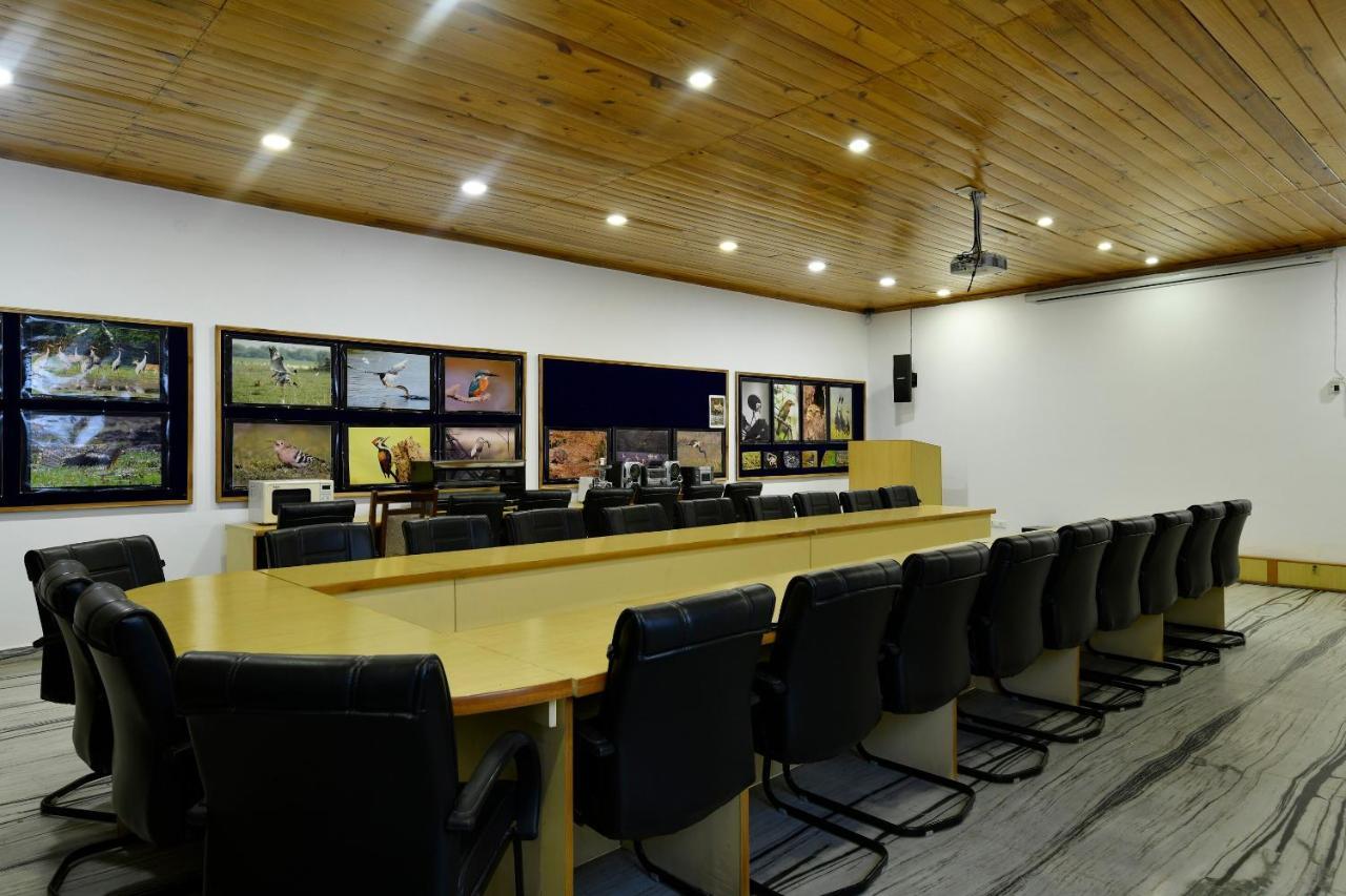 Hotel Sunbird Bharatpur Zewnętrze zdjęcie