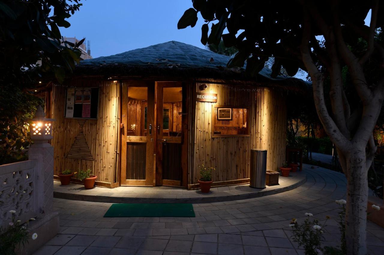 Hotel Sunbird Bharatpur Zewnętrze zdjęcie