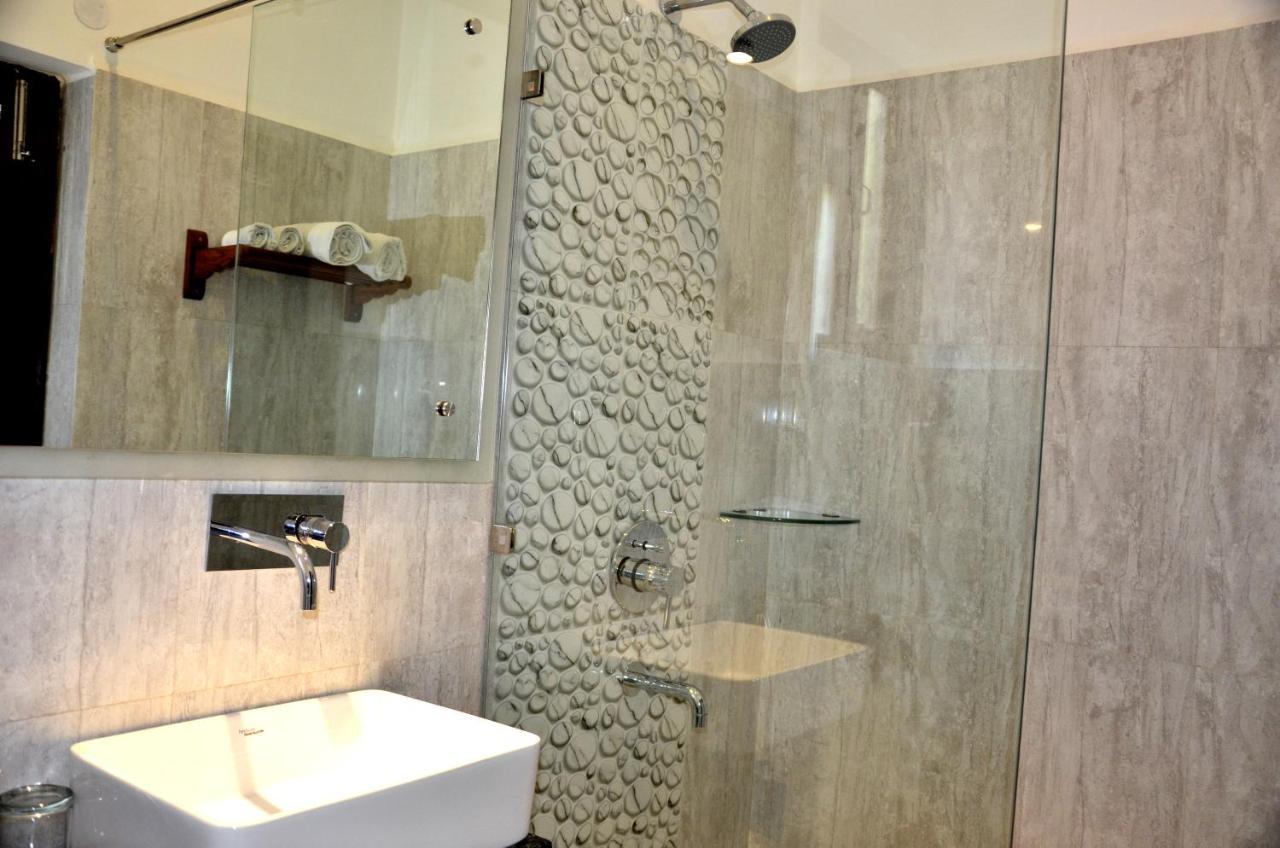 Hotel Sunbird Bharatpur Zewnętrze zdjęcie