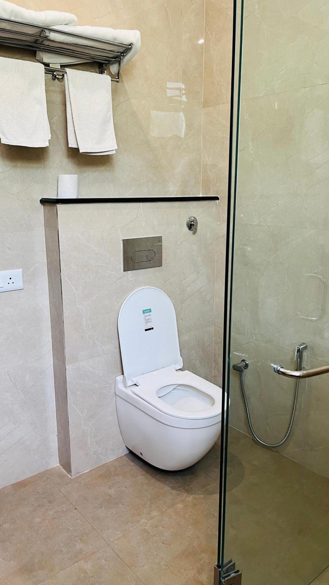Hotel Sunbird Bharatpur Zewnętrze zdjęcie