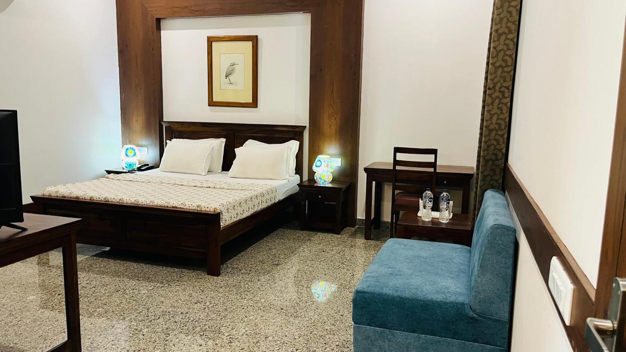 Hotel Sunbird Bharatpur Zewnętrze zdjęcie